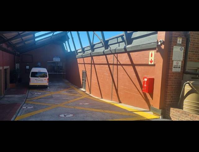 INDUSTRIAL PROPERTY TO RENT IN MOWBRAY